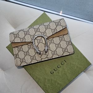 Gucci Dionysus Super Mini Bag
